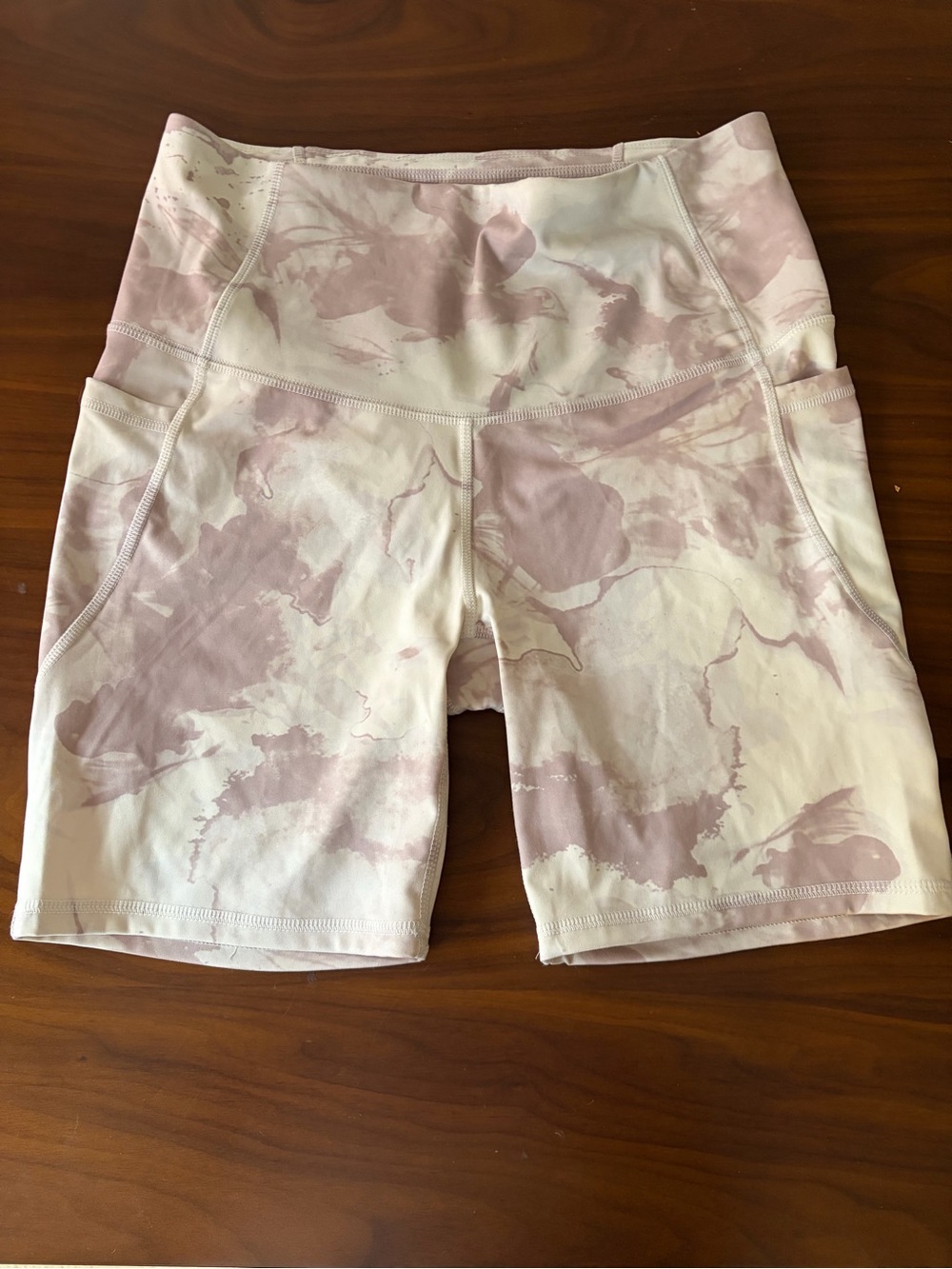 NWT All in Motion High-Rise Pocket Bike Shorts in Blush Marble Print